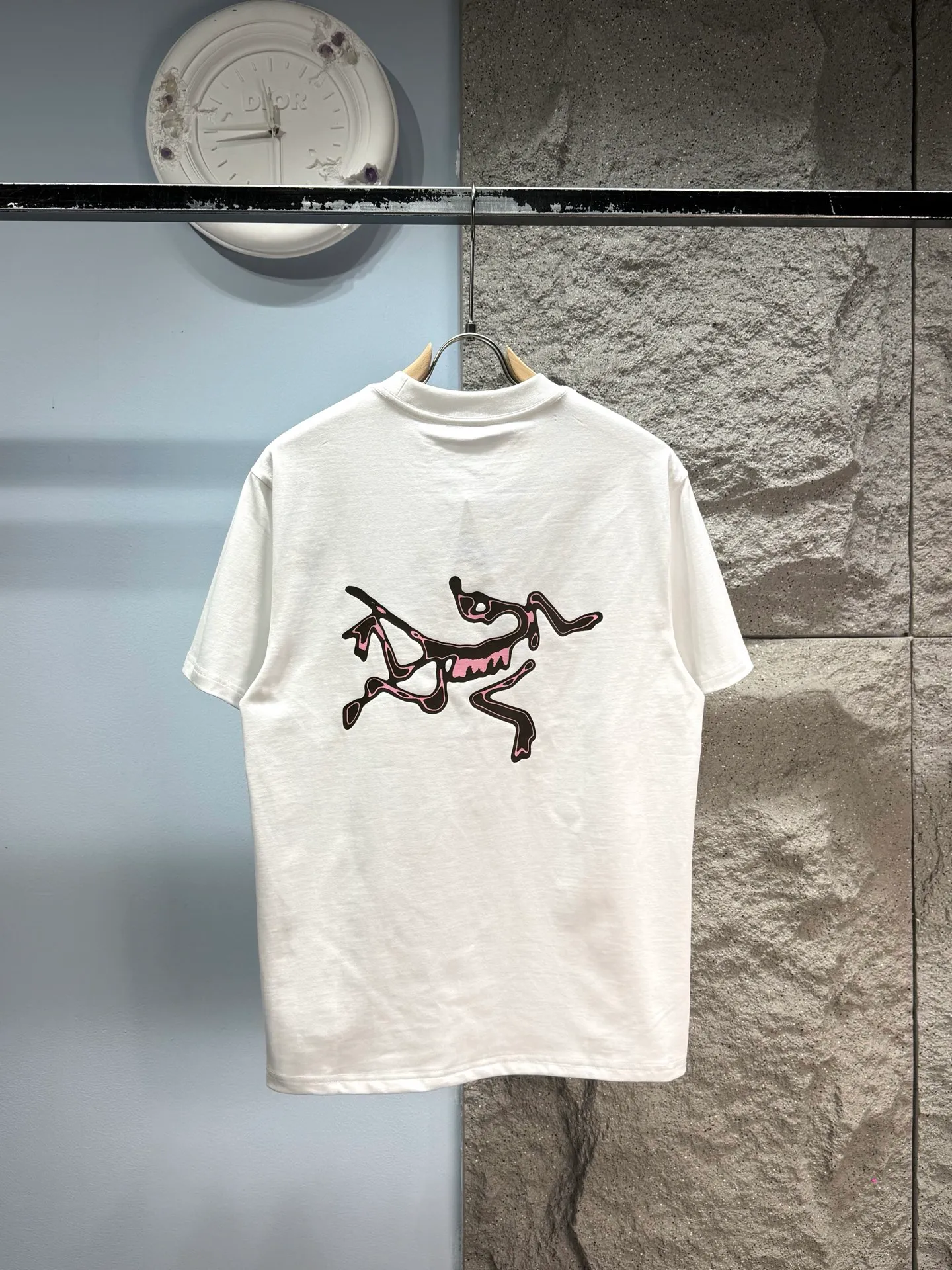 ARCTERYX* ‼️ T ® 🖤 g ， Breathable ， ， Pink ! ， ， cityboy， ! ， ， ， 。 ⚠️ ： ⚠️XYW 08 Same Style 𝐂𝐎𝐋𝐎𝐔𝐑：White Black 𝐒𝐈𝐙𝐄：S-XL